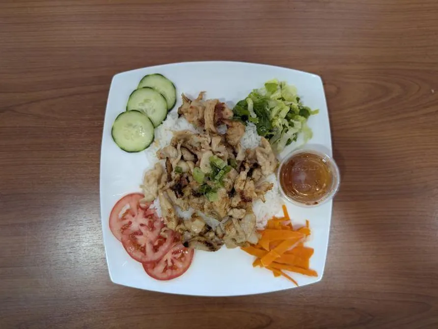 Grilled Chicken Rice Plate served at Hop Tung