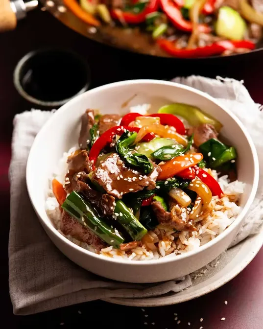 Mixed Vegetables with Beef served at Hop Tung