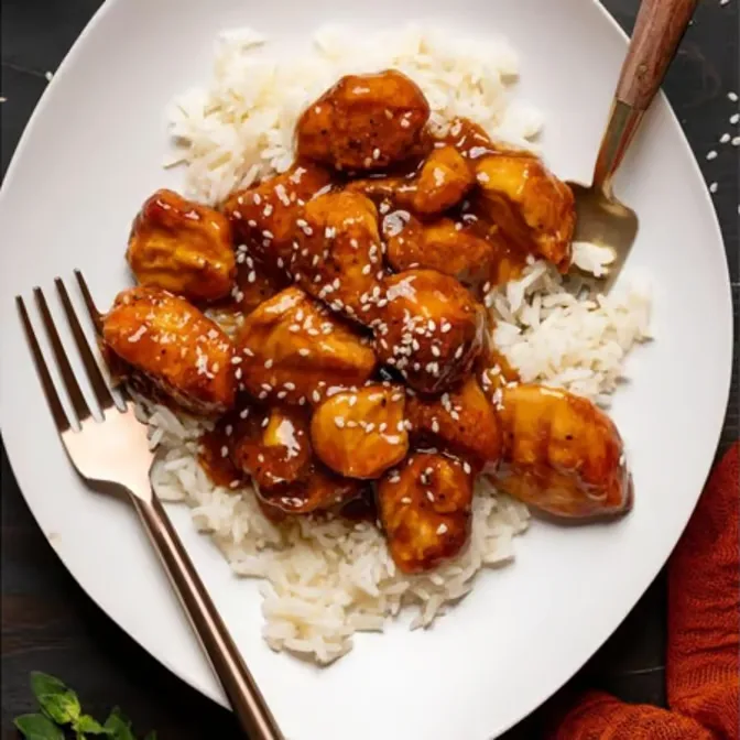 Sesame Chicken served at Hop Tung